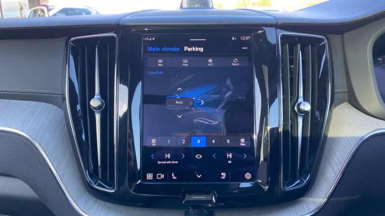 Volvo XC60 2.0 T8 [455] RC PHEV Ultimate Dark 5dr AWD Gtron Estate